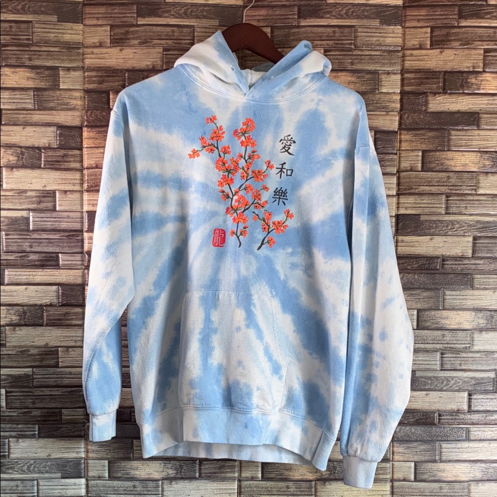 Used Artist Union Clothing Co. Light Blue Hoodie Medium